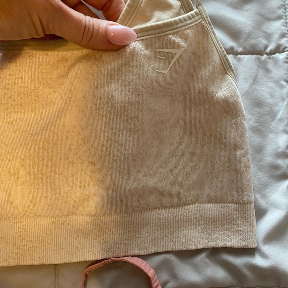 2 gym shark sports bras - Picture 3 of 5